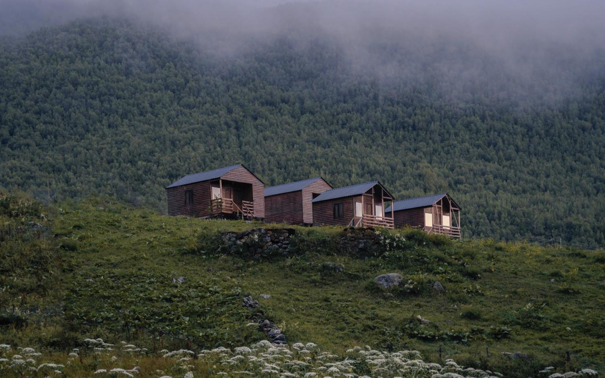 Ushguli Cabins ภายนอก รูปภาพ