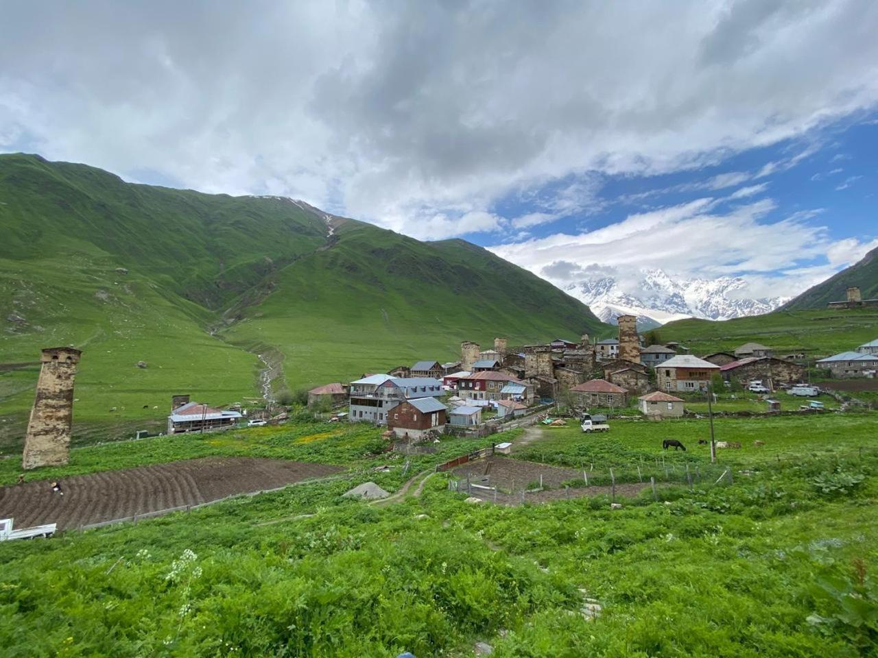 Ushguli Cabins ภายนอก รูปภาพ